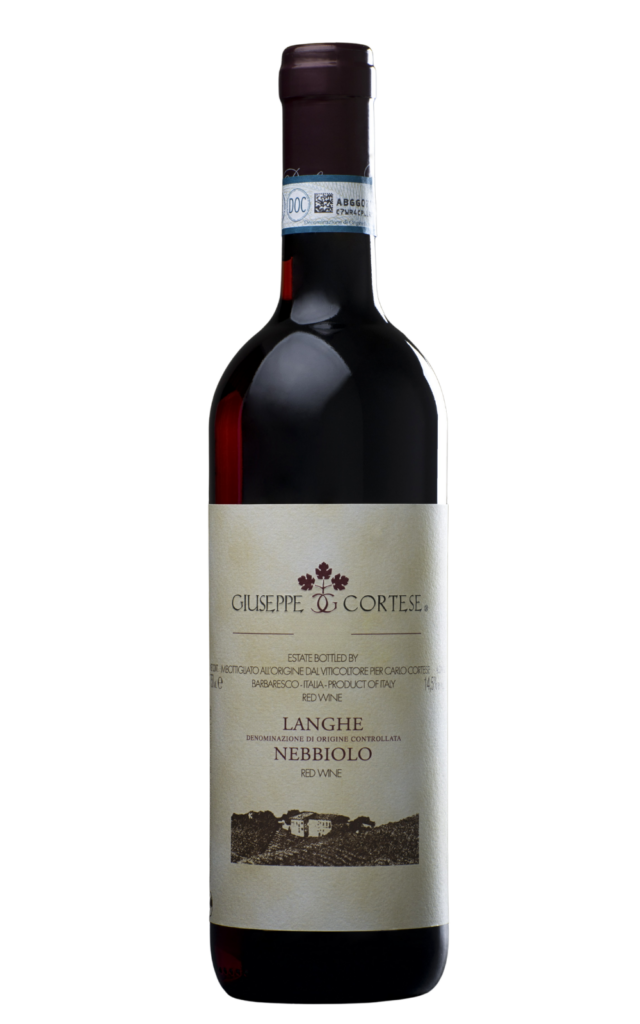 Bottiglia di Langhe Nebbiolo DOC della cantina Giuseppe Cortese, vino rosso piemontese prodotto nelle Langhe.